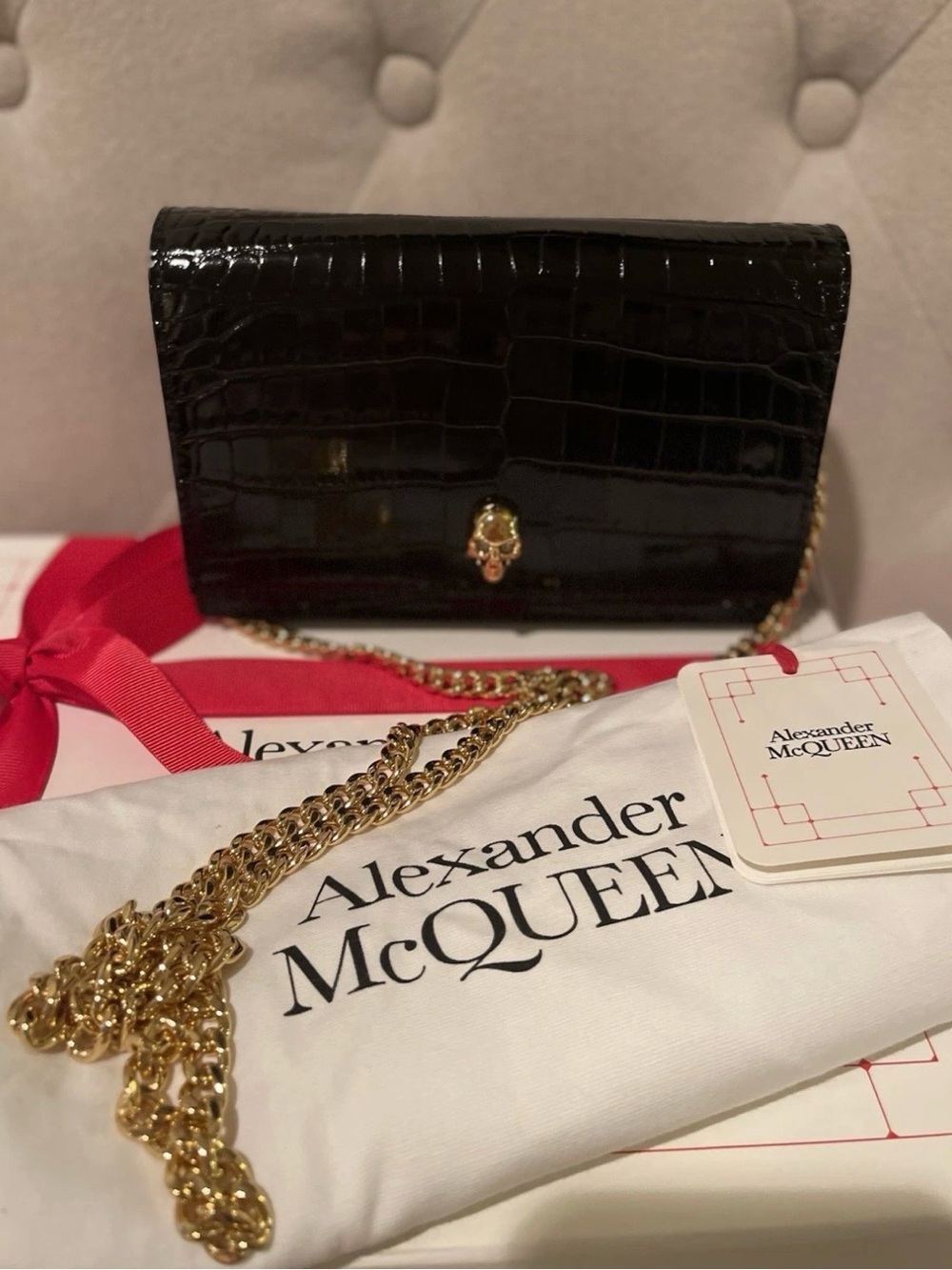 ALEXANDER MCQUEEN Black Croc Embossed Leather
Skull Bag Gold Chain NWT$990